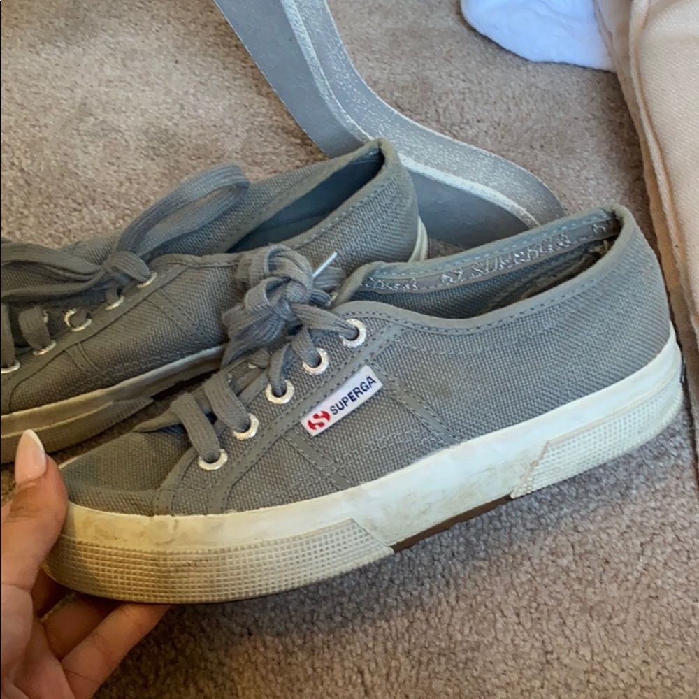 Grey Supergas